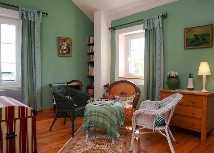 Gte Le Petit Grenier Villa *